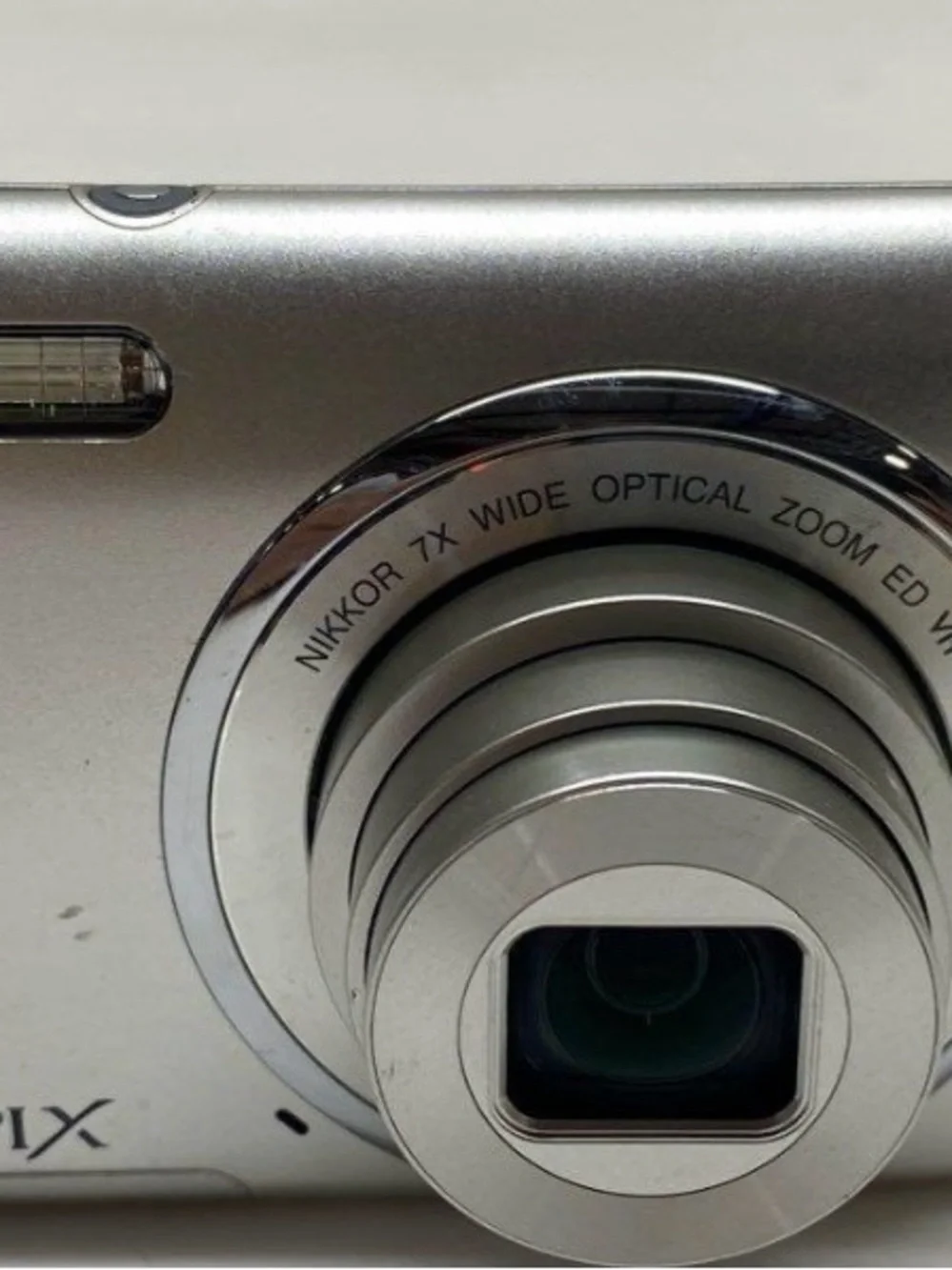 Nikon Coolpix S3500 Digital Camera Silver